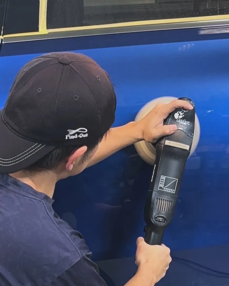 【メルセデス・ベンツ  C-180】