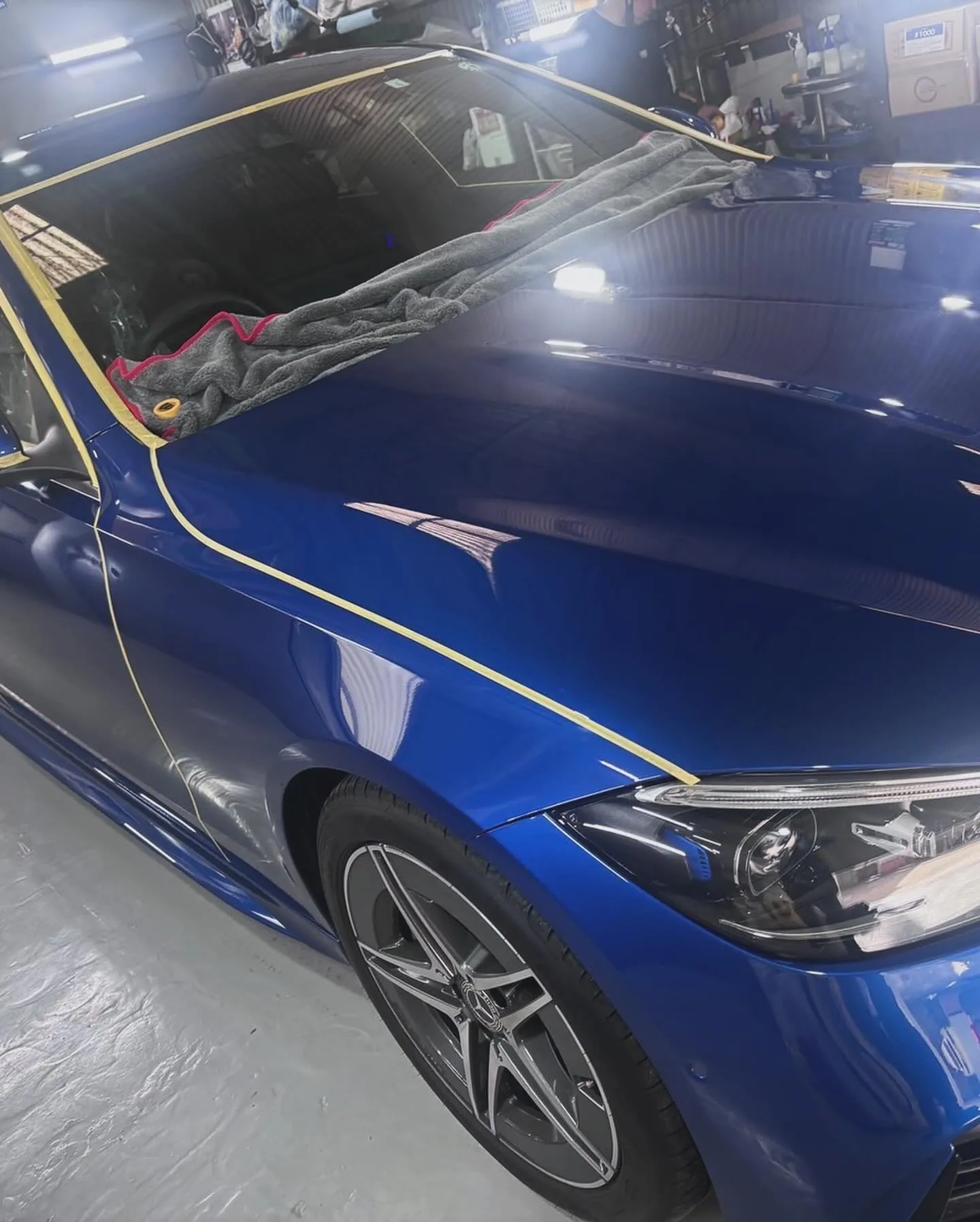 【メルセデス・ベンツ  C-180】