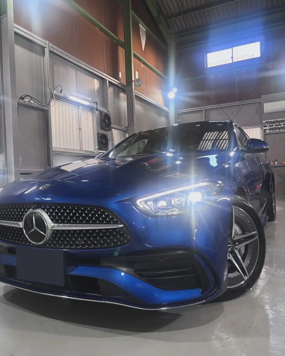 【メルセデス・ベンツ  C-180】