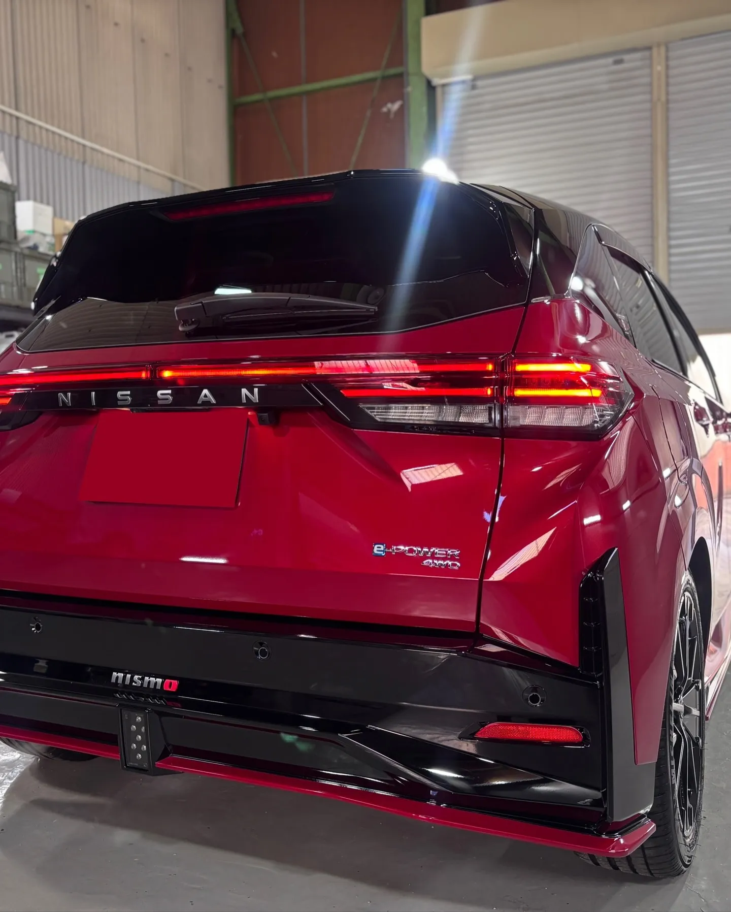 【日産 ノートオーラ ニスモ】