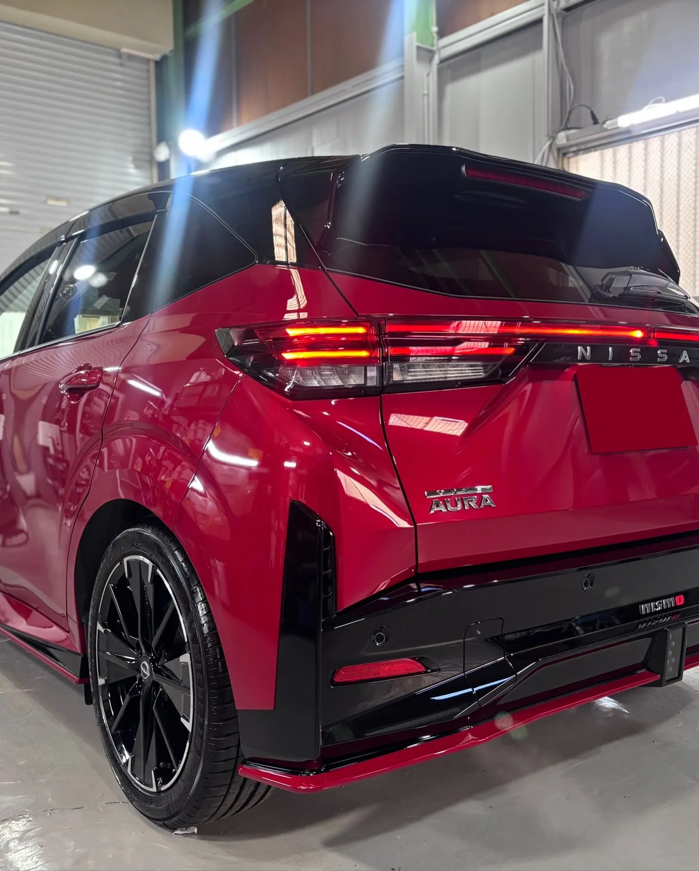 【日産 ノートオーラ ニスモ】